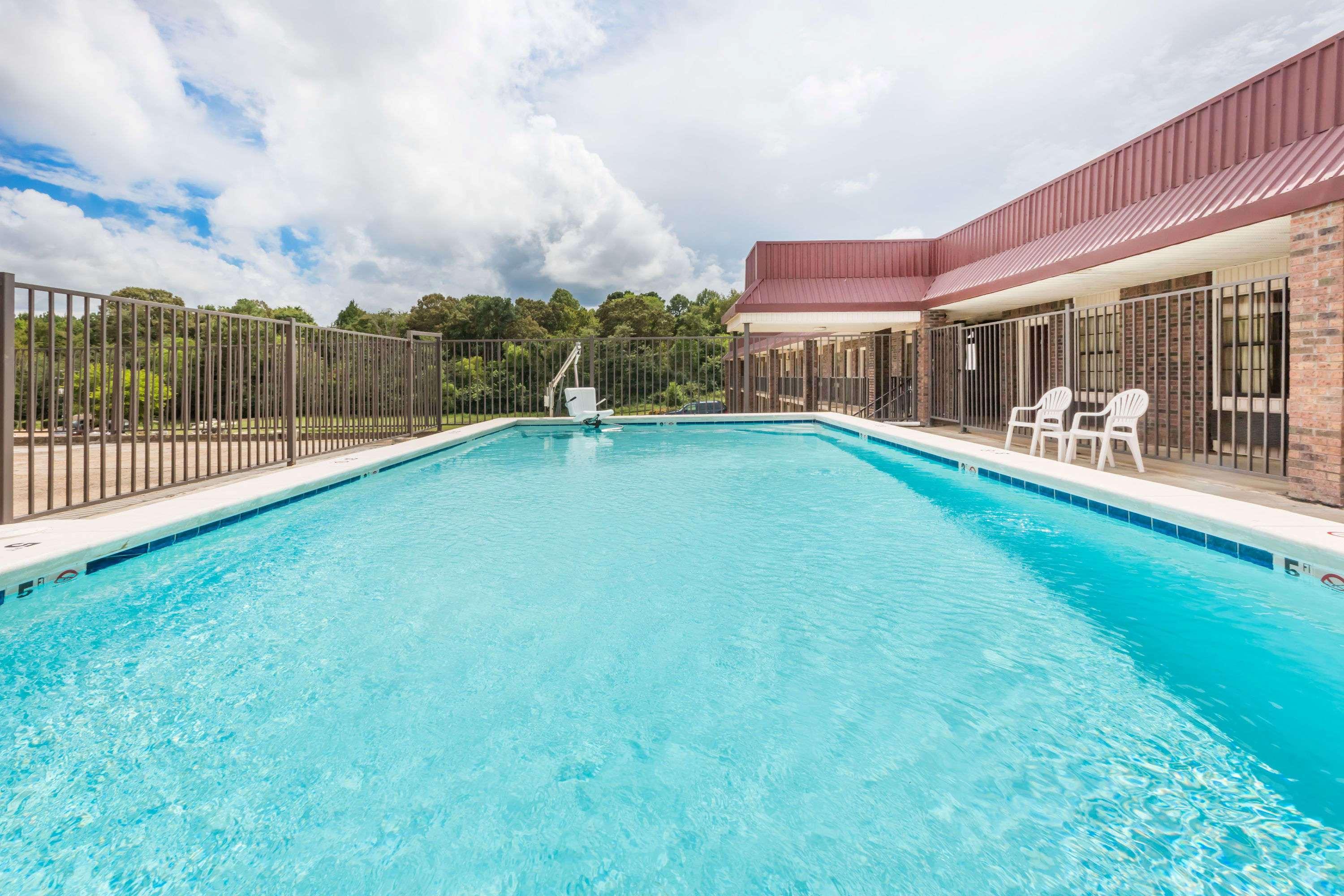Days Inn By Wyndham Batesville Exteriér fotografie