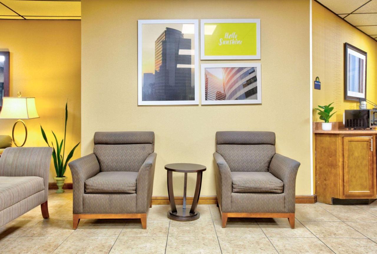 Days Inn By Wyndham Batesville Exteriér fotografie