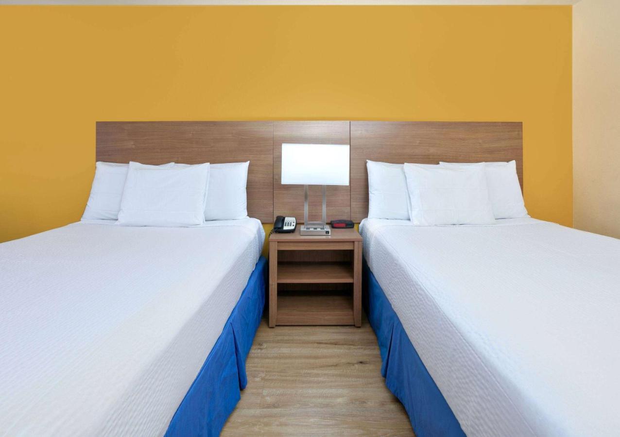 Days Inn By Wyndham Batesville Exteriér fotografie