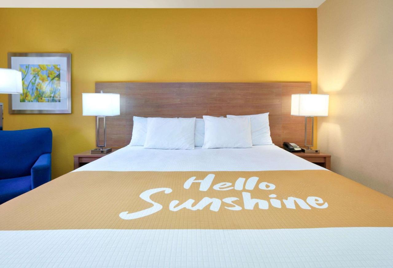 Days Inn By Wyndham Batesville Exteriér fotografie