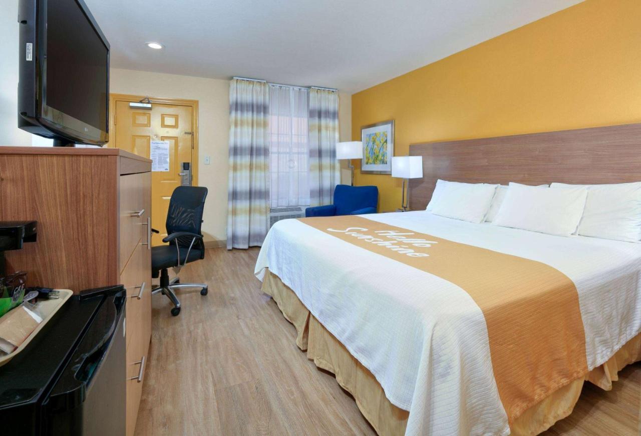 Days Inn By Wyndham Batesville Exteriér fotografie